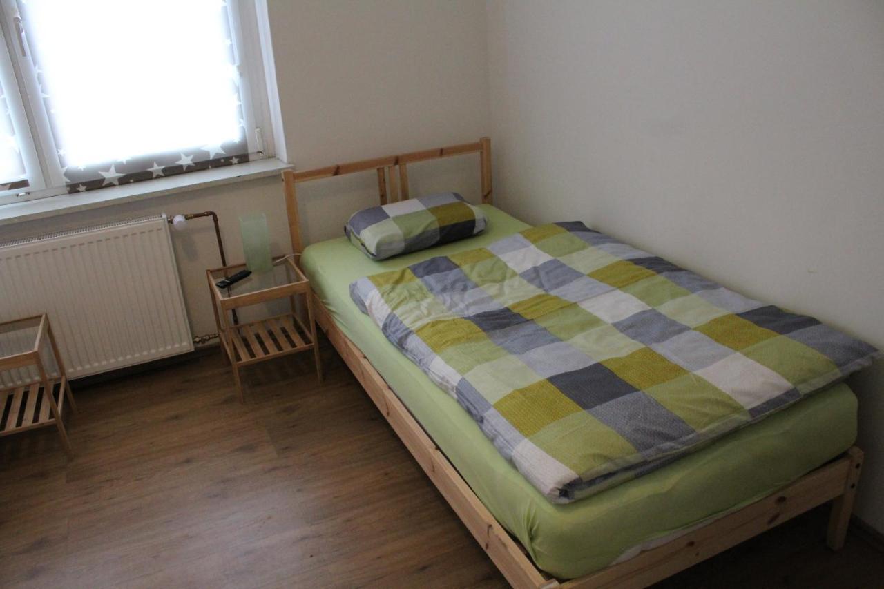 Ferienwohnung Veltins-Arena 1 Гелзенкирхен Екстериор снимка